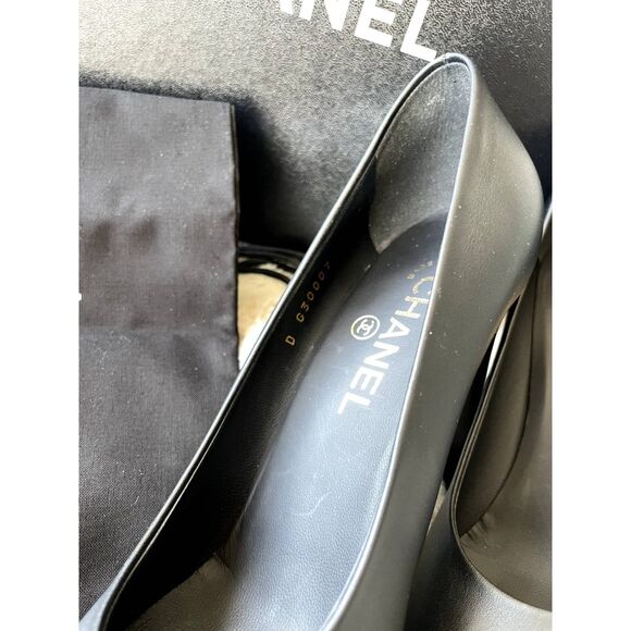 Black Chanel Leather Platform Pumps 38.5 / US 8.5 - Picture 11 of 11